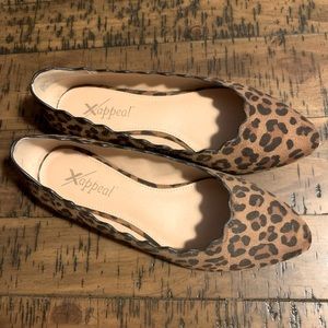 Super cute women’s 6.5 leopard flats!